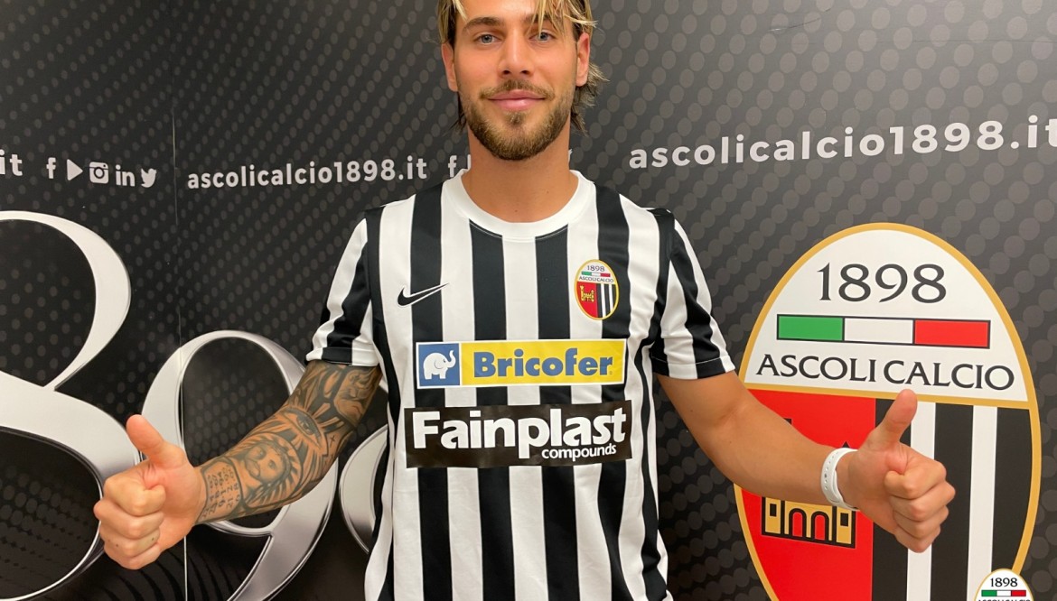 De Paoli: “Sono un attaccante moderno, è stato facile dire di sì all’Ascoli”.