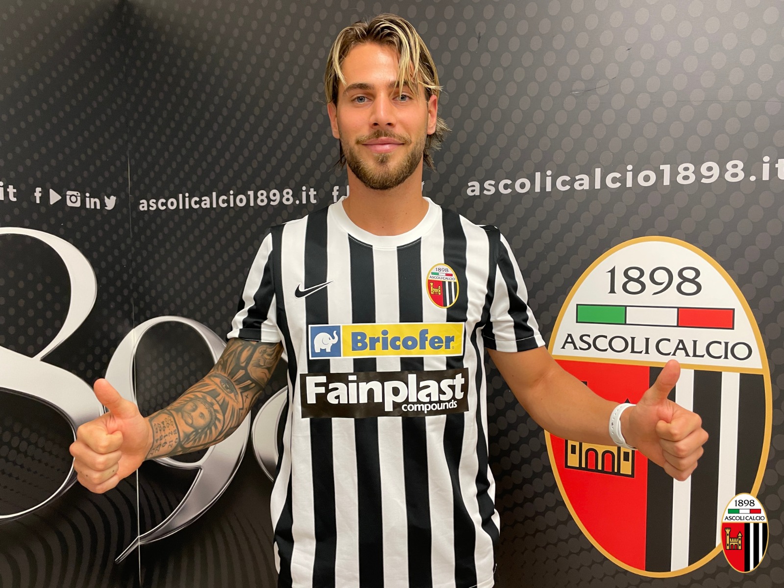 De Paoli: “Sono un attaccante moderno, è stato facile dire di sì all’Ascoli”.