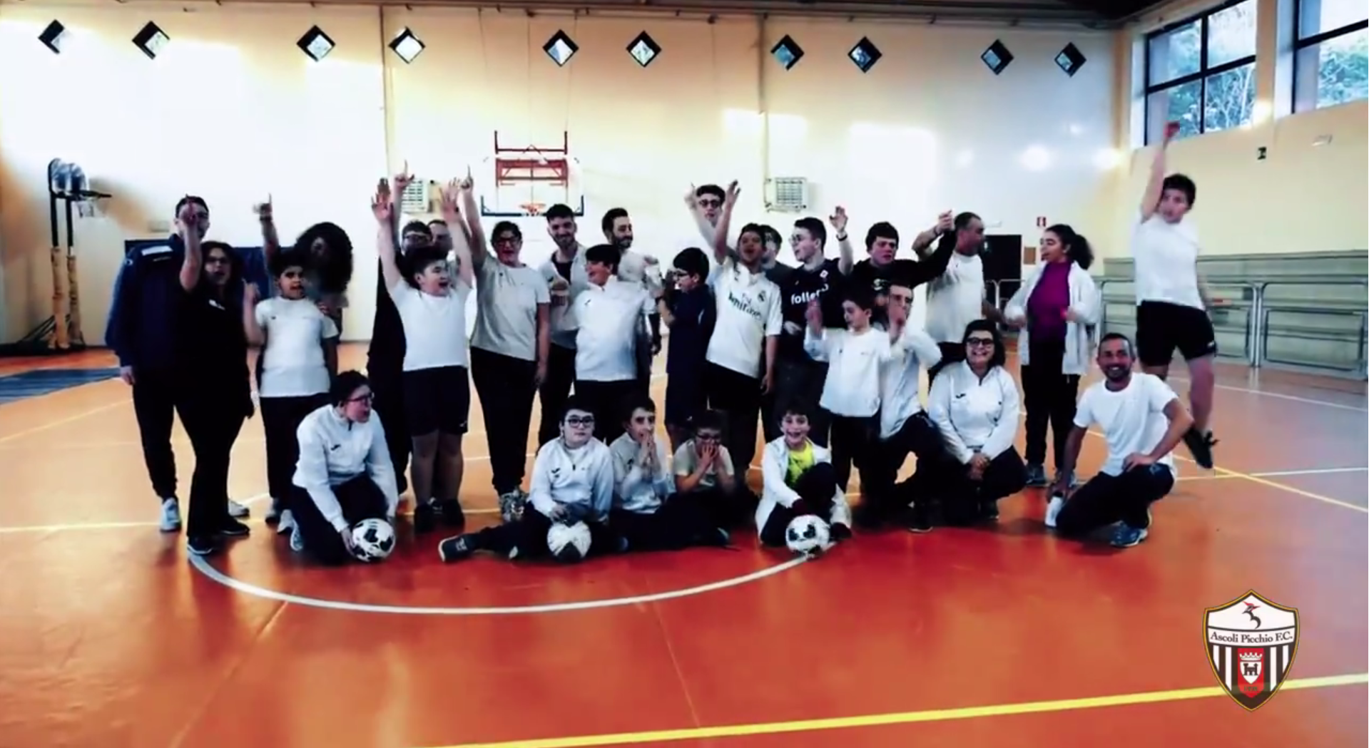 Un calcio per tutti: lo spot