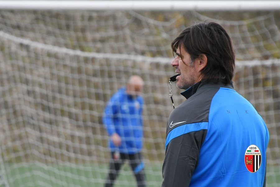 Notiziario: allenamento con la Primavera.