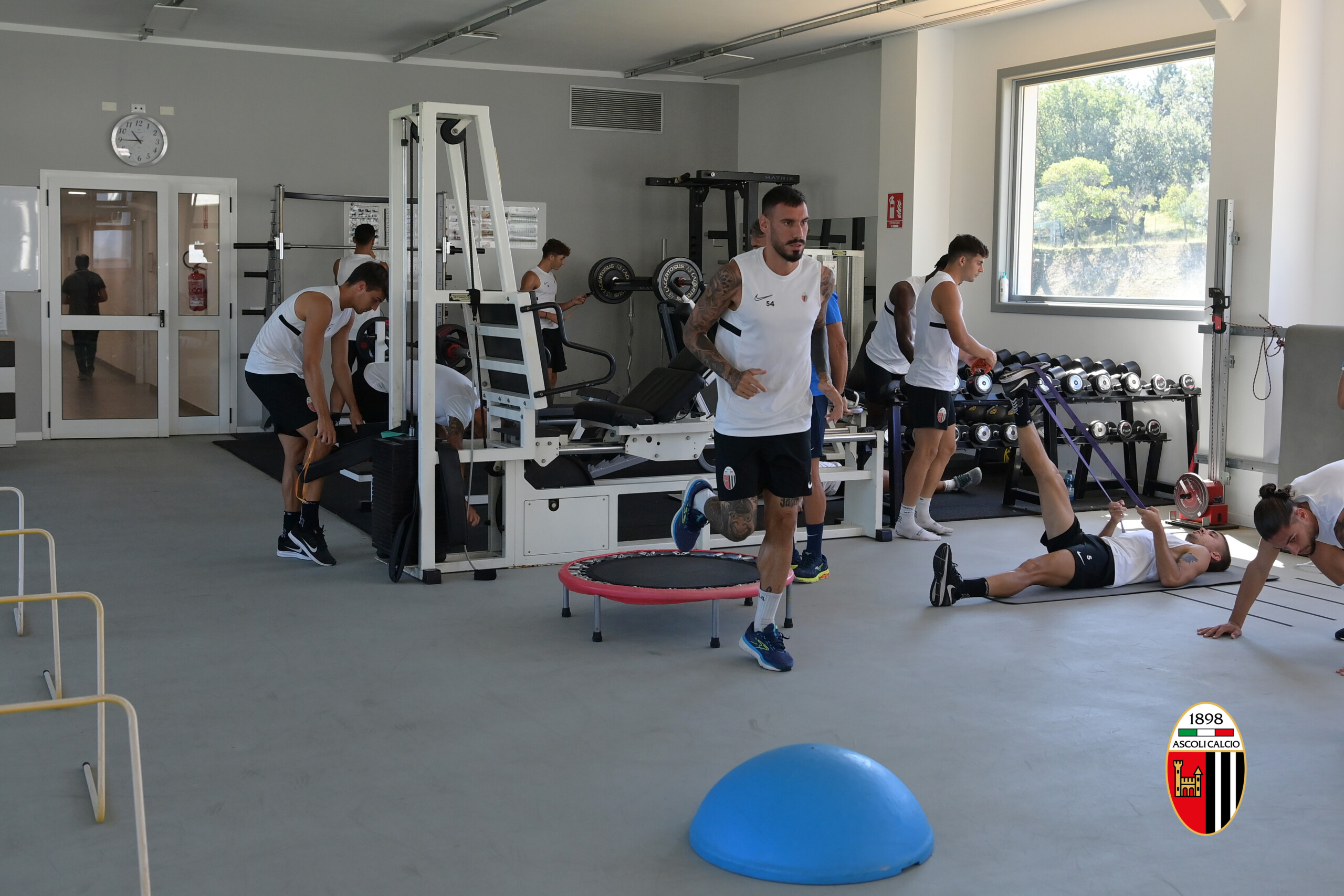 Notiziario: test atletici al mattino, seduta tecnico-tattica nel pomeriggio.
