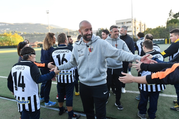 Esclusiva web tv: blitz dell’Ascoli Calcio all’allenamento dei ragazzi di Ascoli for Special.