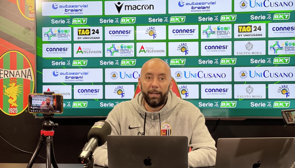 Post gara Mister Bucchi: “Nel primo tempo meglio la Ternana, nella ripresa un’altra gara”.