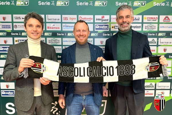 Presentazione Mister Breda: le voci di DG, DS e Mister.