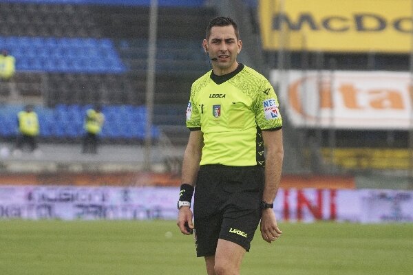 Per Ascoli-Cosenza designato Colombo di Como