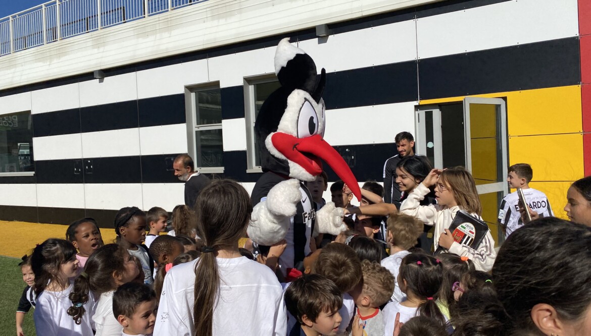 “Scuole al Picchio Village”: stamane 140 alunni in visita alla squadra.