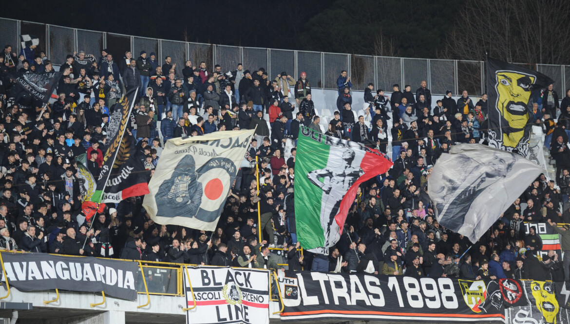 Ascoli-Reggiana: biglietti in vendita da oggi pomeriggio