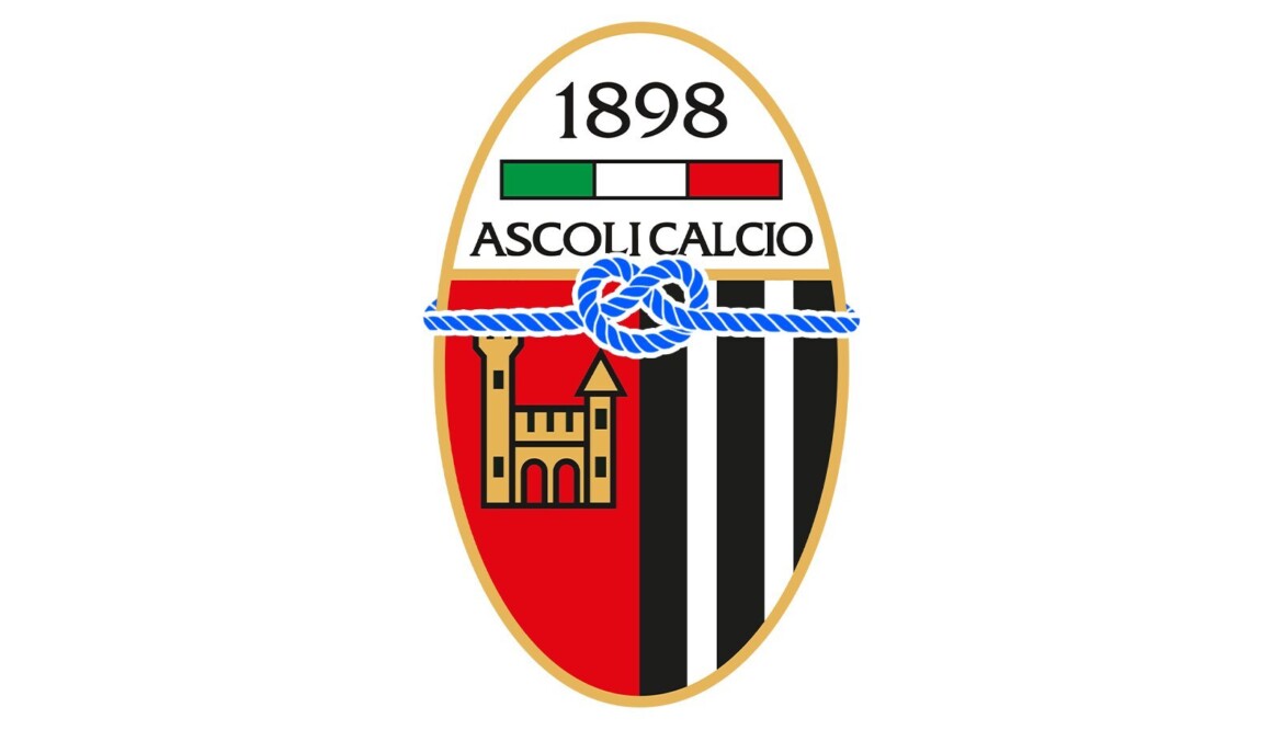 Domani la giornata contro il bullismo: nodo blu sul logo dell’Ascoli e l’invito a denunciare.